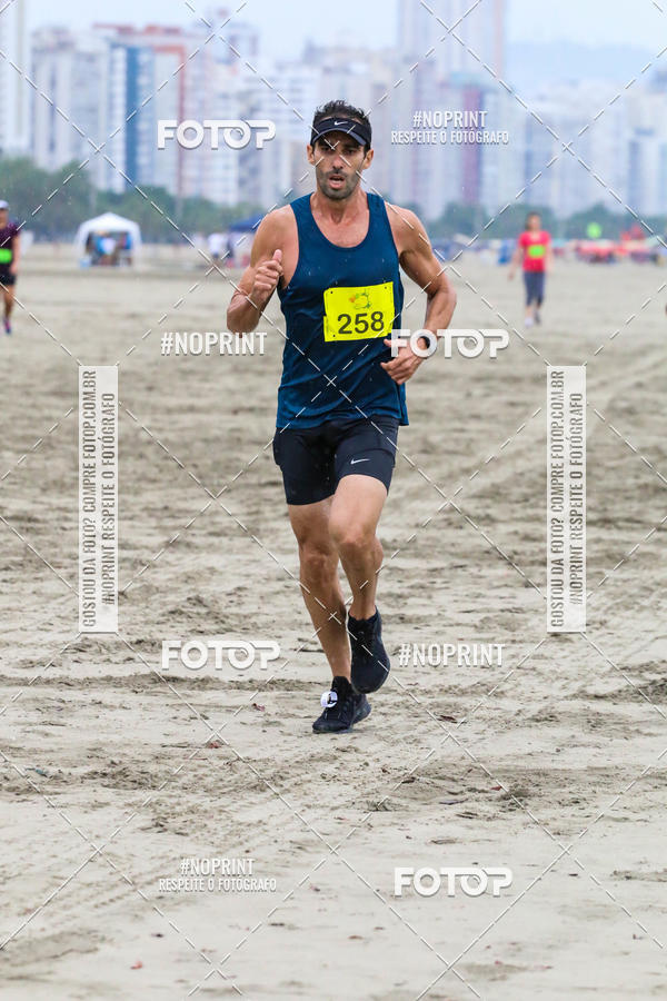 Buy your photos of the event2 ICE RUN 6K on Fotop