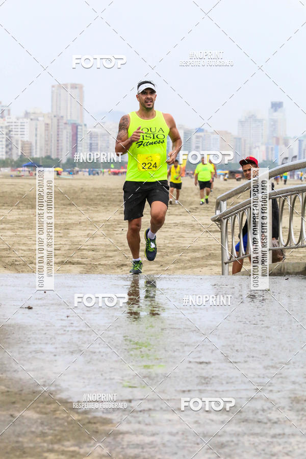 Buy your photos of the event2 ICE RUN 6K on Fotop