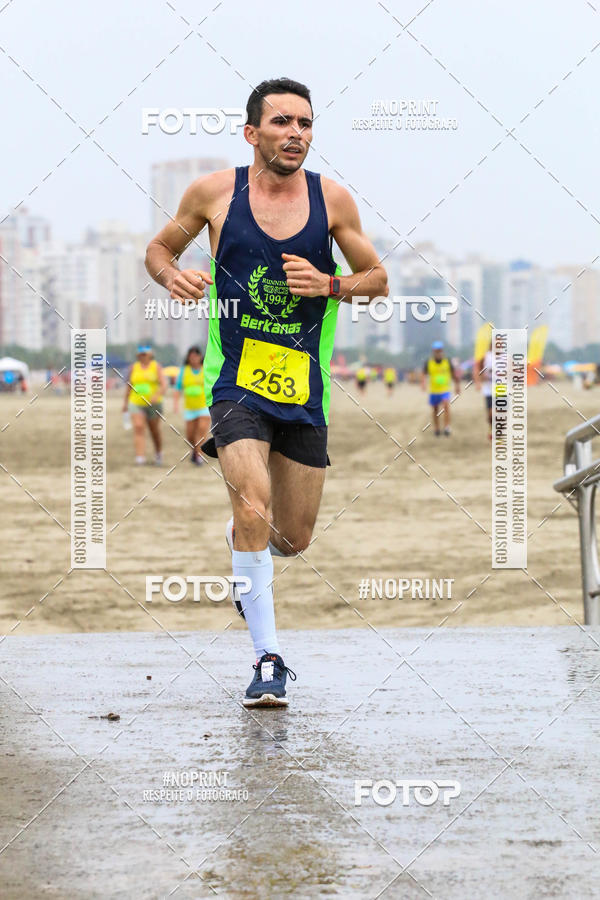 Buy your photos of the event2 ICE RUN 6K on Fotop