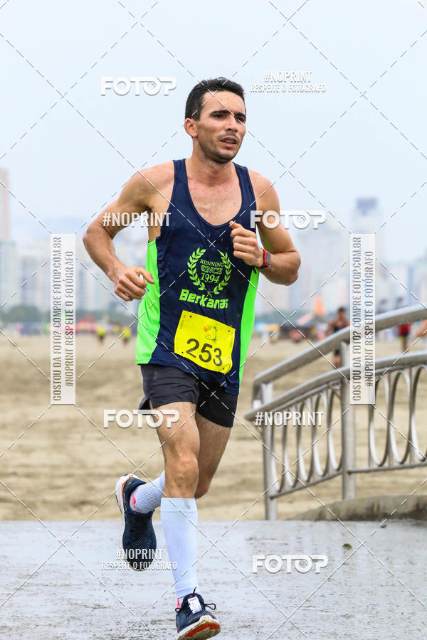 Buy your photos of the event2 ICE RUN 6K on Fotop