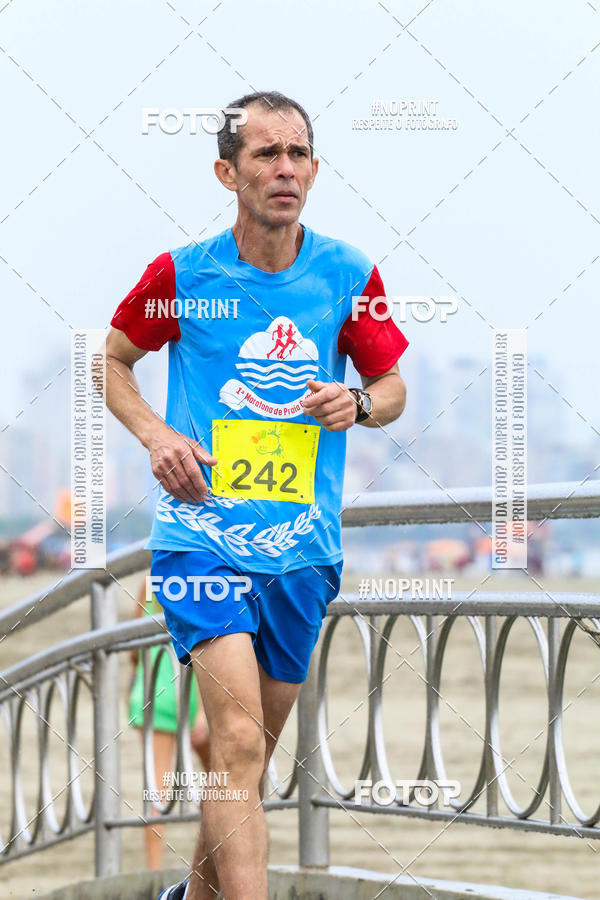 Buy your photos of the event2 ICE RUN 6K on Fotop
