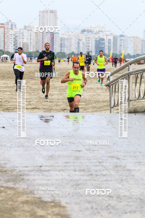 Buy your photos of the event2 ICE RUN 6K on Fotop