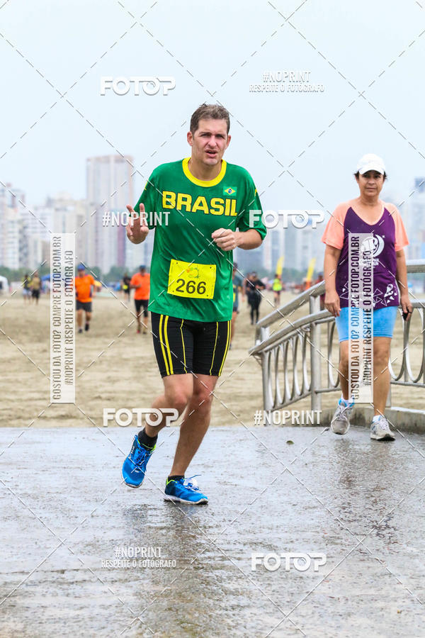 Buy your photos of the event2 ICE RUN 6K on Fotop