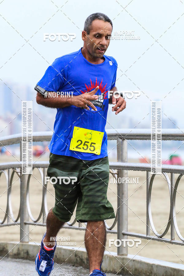 Buy your photos of the event2 ICE RUN 6K on Fotop