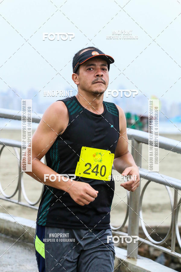 Buy your photos of the event2 ICE RUN 6K on Fotop