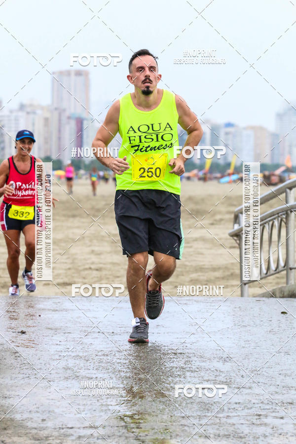 Buy your photos of the event2 ICE RUN 6K on Fotop