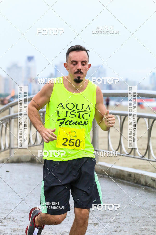 Buy your photos of the event2 ICE RUN 6K on Fotop