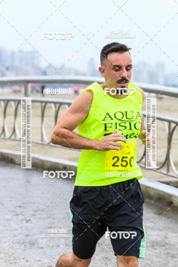 Buy your photos of the event2 ICE RUN 6K on Fotop