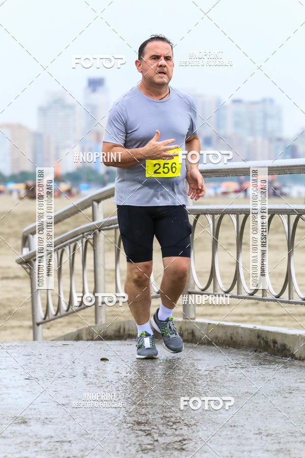 Buy your photos of the event2 ICE RUN 6K on Fotop