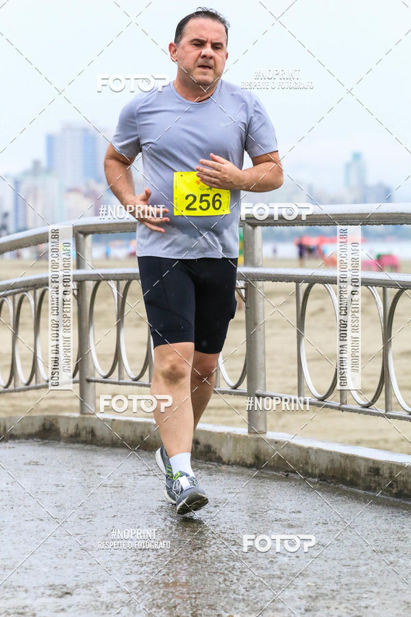 Buy your photos of the event2 ICE RUN 6K on Fotop