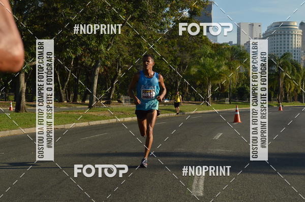 Buy your photos of the eventMeia Maratona do Porto 2019  on Fotop