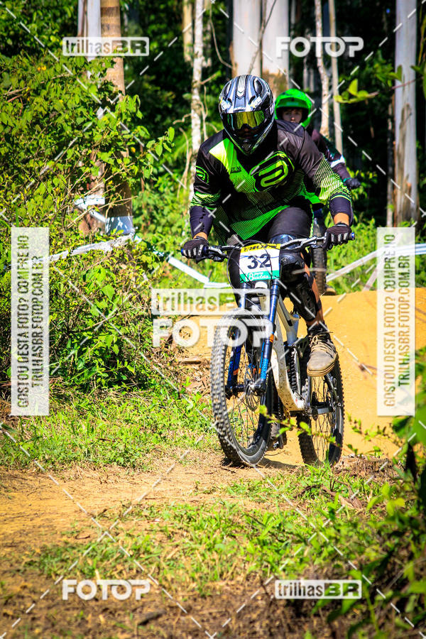 Buy your photos of the eventSul Brasileiro de Downhill on Fotop