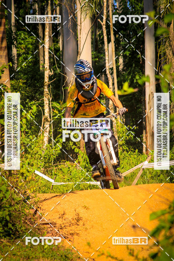 Buy your photos of the eventSul Brasileiro de Downhill on Fotop