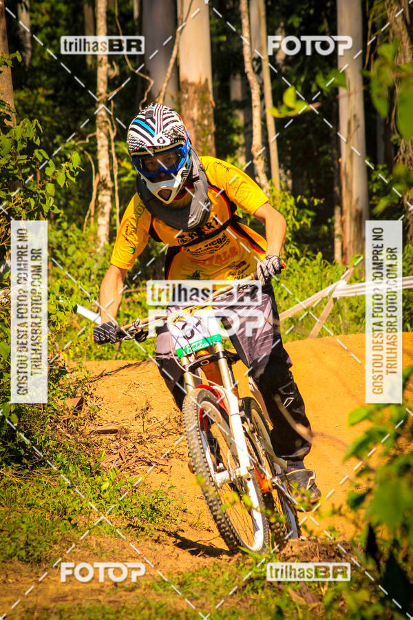 Buy your photos of the eventSul Brasileiro de Downhill on Fotop