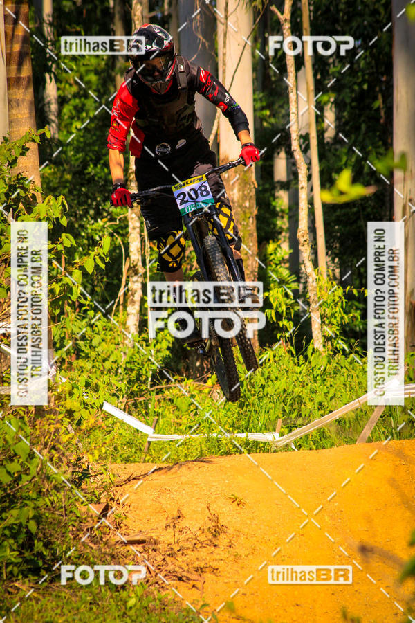 Buy your photos of the eventSul Brasileiro de Downhill on Fotop