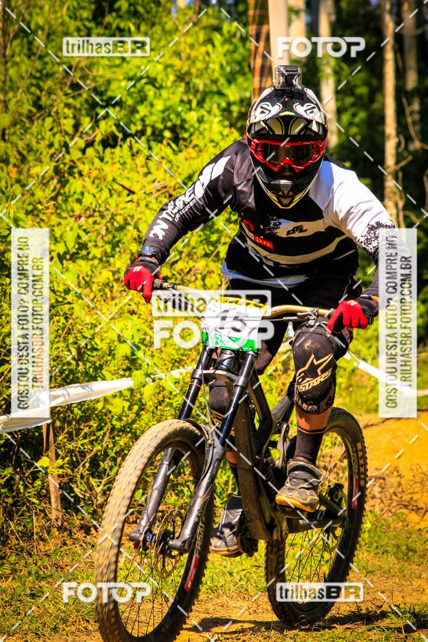 Buy your photos of the eventSul Brasileiro de Downhill on Fotop