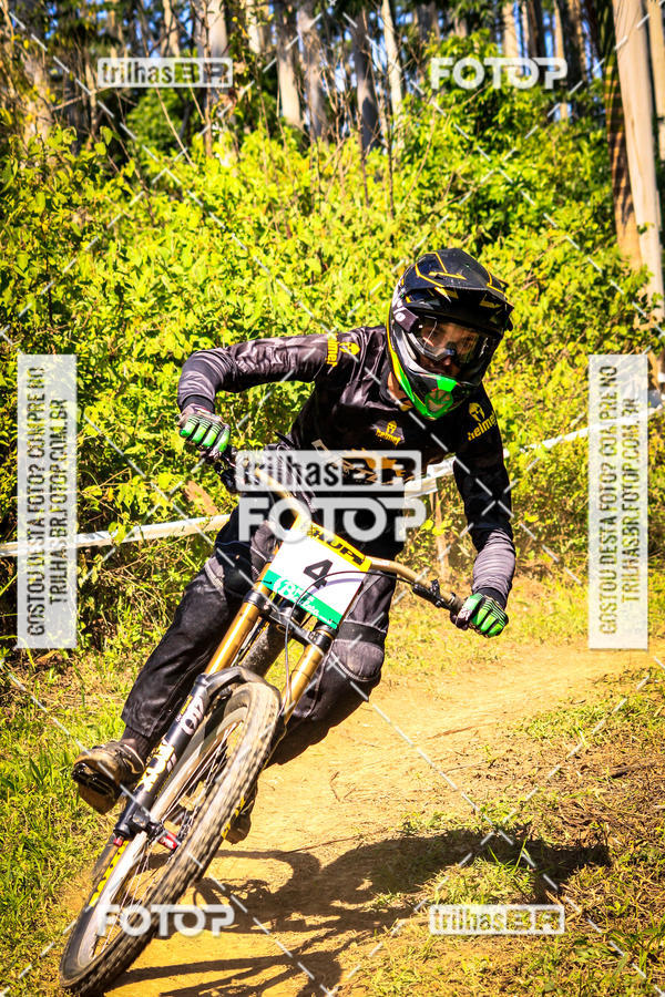 Buy your photos of the eventSul Brasileiro de Downhill on Fotop