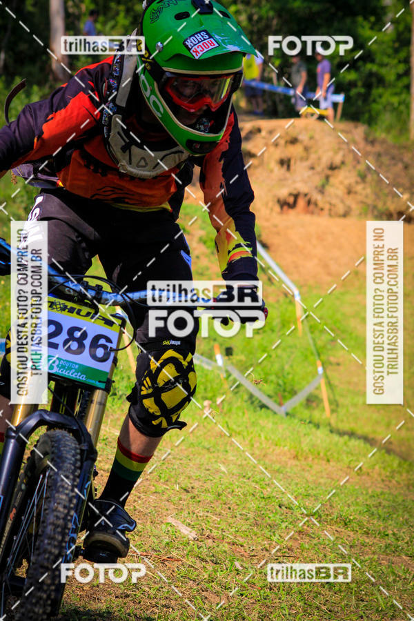 Buy your photos of the eventSul Brasileiro de Downhill on Fotop