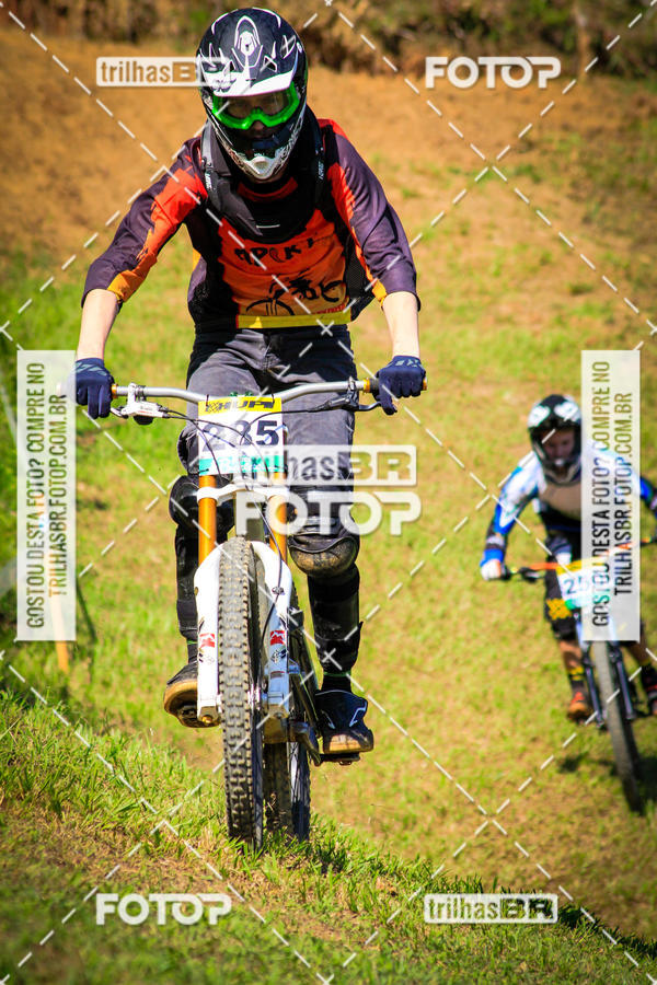 Buy your photos of the eventSul Brasileiro de Downhill on Fotop