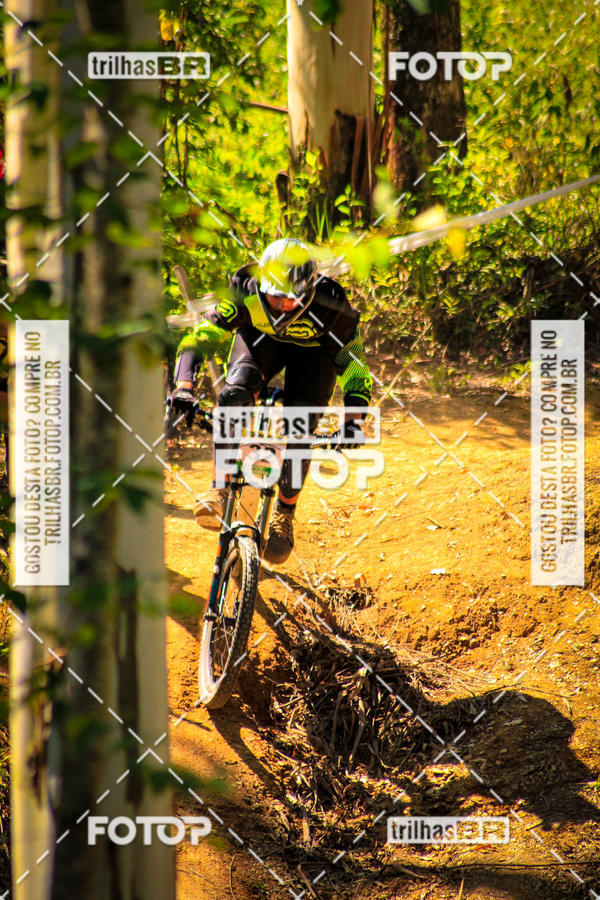 Buy your photos of the eventSul Brasileiro de Downhill on Fotop