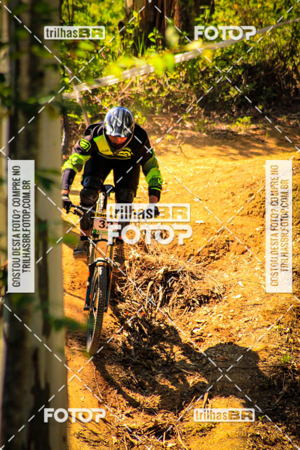 Buy your photos of the eventSul Brasileiro de Downhill on Fotop