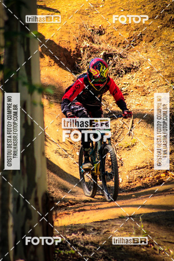 Buy your photos of the eventSul Brasileiro de Downhill on Fotop