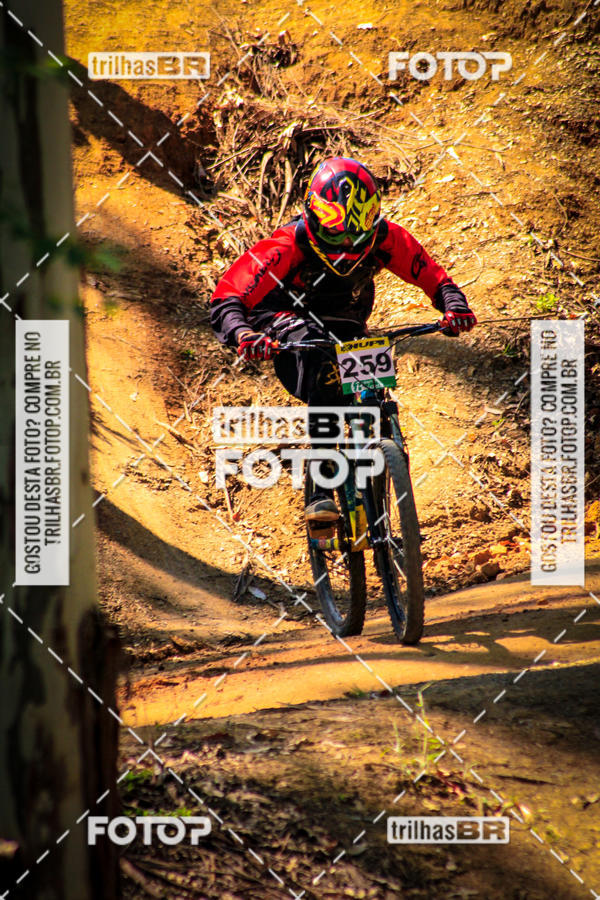 Buy your photos of the eventSul Brasileiro de Downhill on Fotop