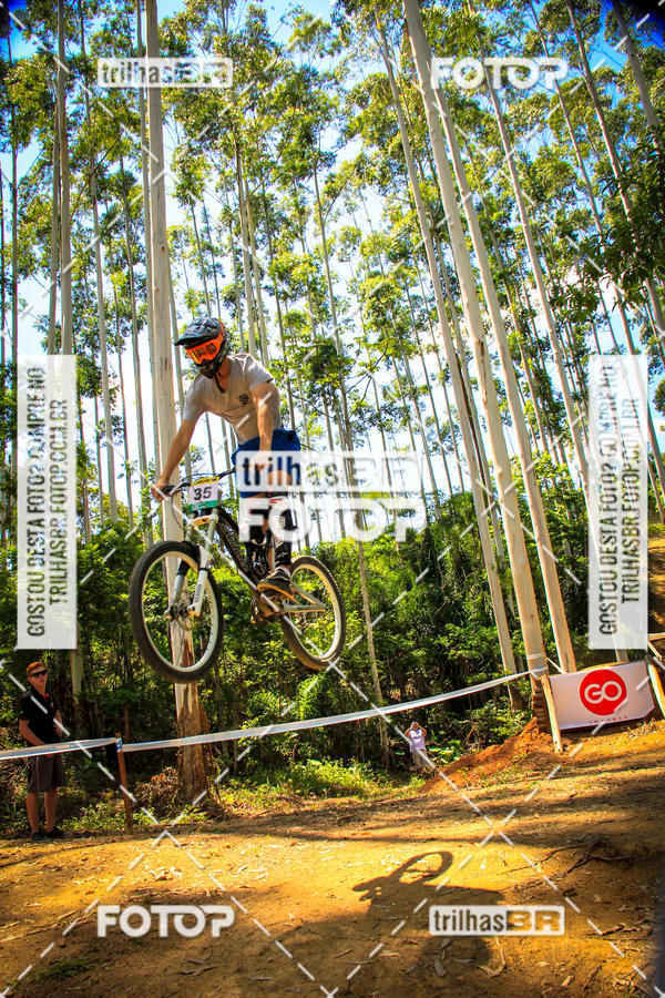 Buy your photos of the eventSul Brasileiro de Downhill on Fotop