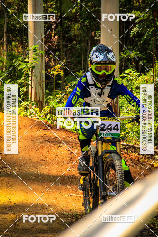 Buy your photos of the eventSul Brasileiro de Downhill on Fotop