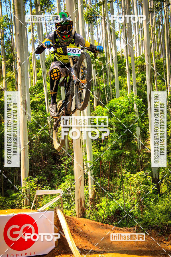 Buy your photos of the eventSul Brasileiro de Downhill on Fotop