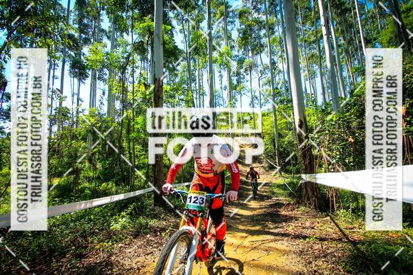 Buy your photos of the eventSul Brasileiro de Downhill on Fotop