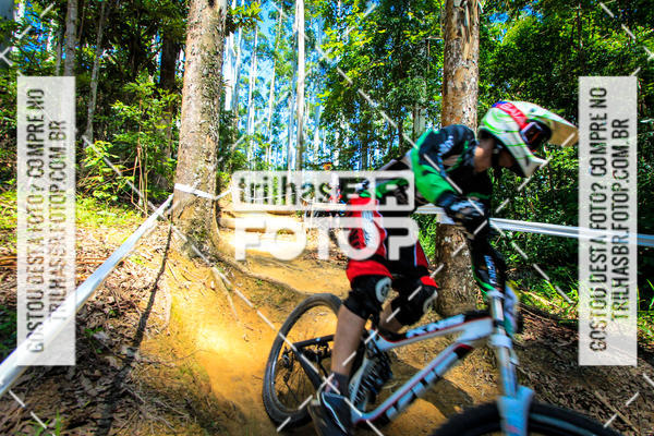 Buy your photos of the eventSul Brasileiro de Downhill on Fotop