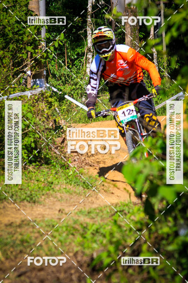 Buy your photos of the eventSul Brasileiro de Downhill on Fotop