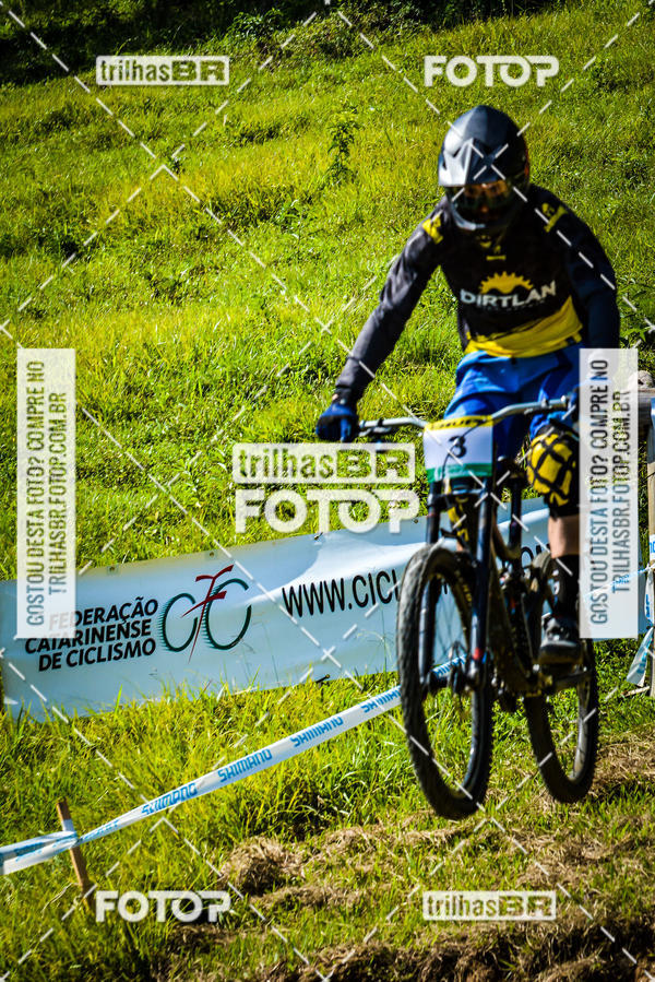 Buy your photos of the eventSul Brasileiro de Downhill on Fotop