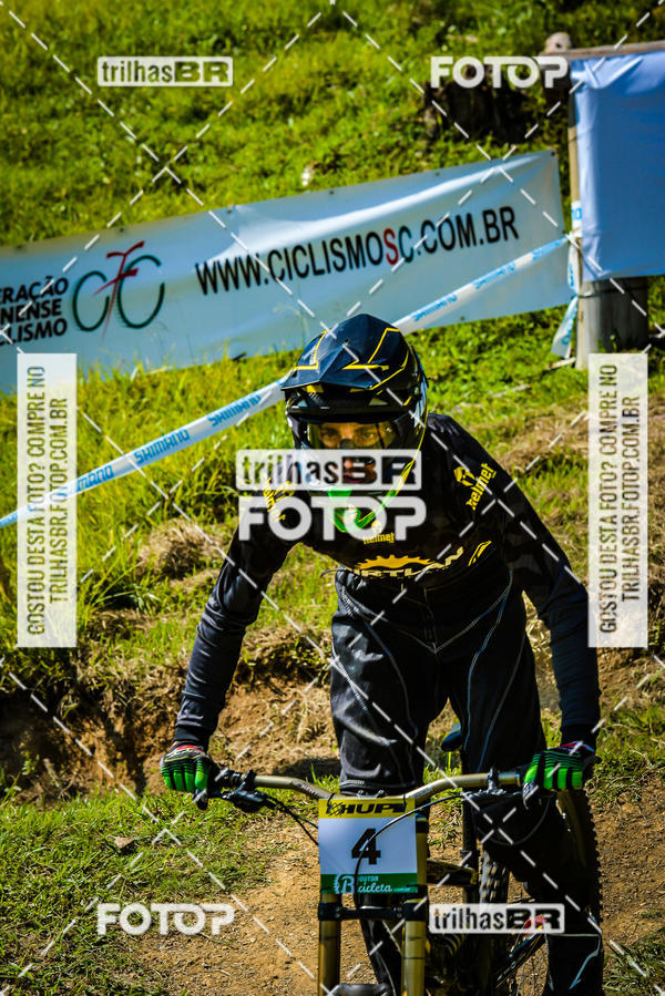 Buy your photos of the eventSul Brasileiro de Downhill on Fotop