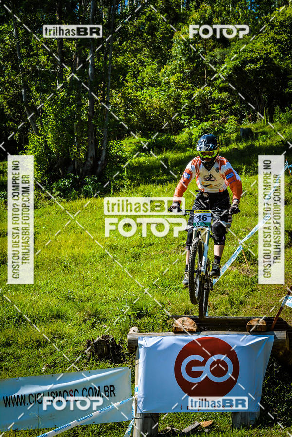 Buy your photos of the eventSul Brasileiro de Downhill on Fotop