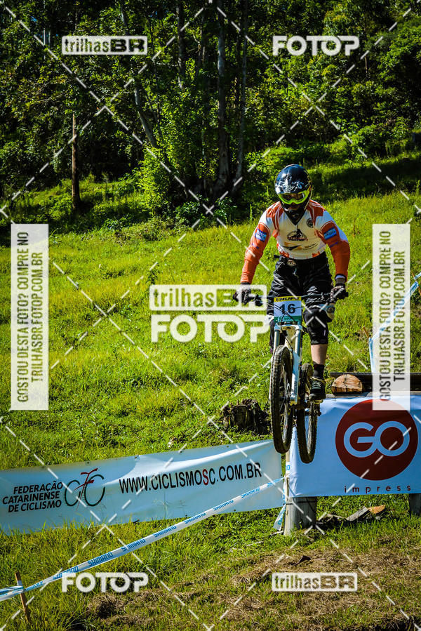 Buy your photos of the eventSul Brasileiro de Downhill on Fotop