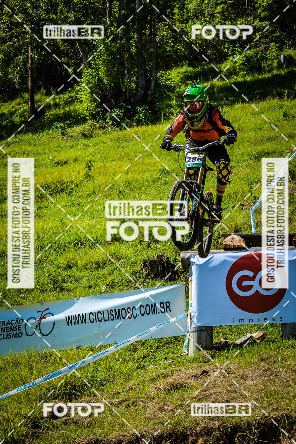 Buy your photos of the eventSul Brasileiro de Downhill on Fotop