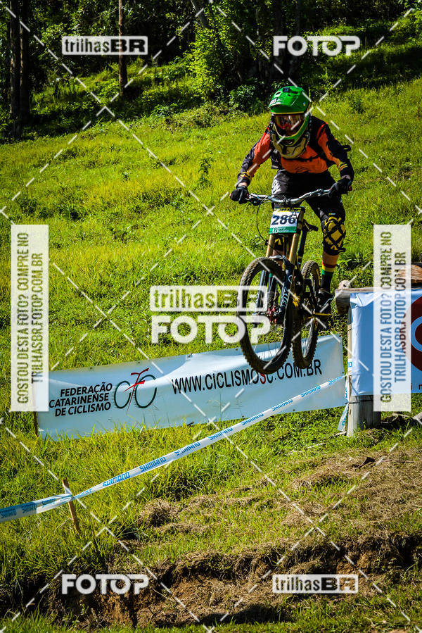 Buy your photos of the eventSul Brasileiro de Downhill on Fotop