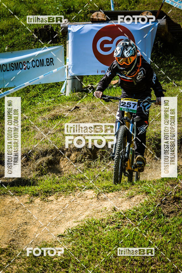 Buy your photos of the eventSul Brasileiro de Downhill on Fotop