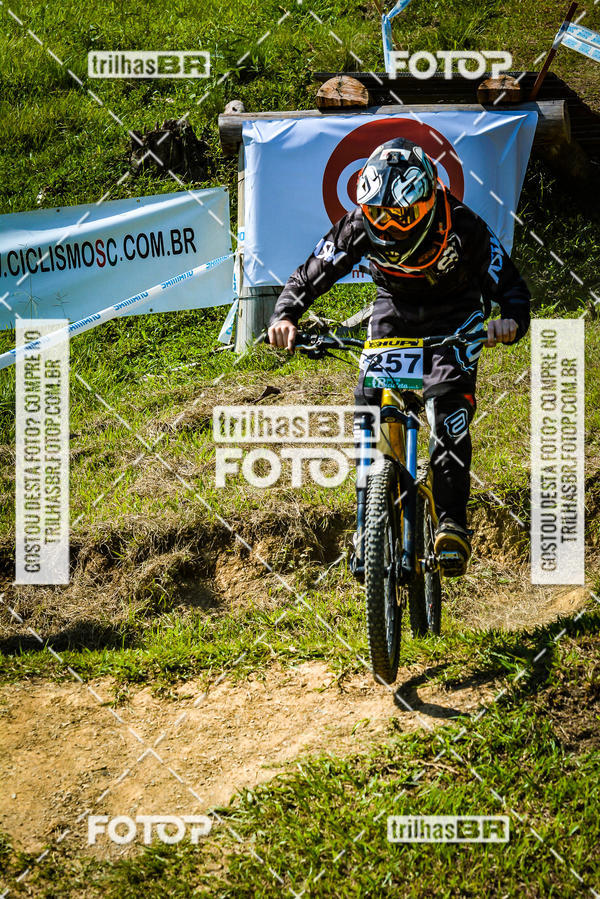 Buy your photos of the eventSul Brasileiro de Downhill on Fotop