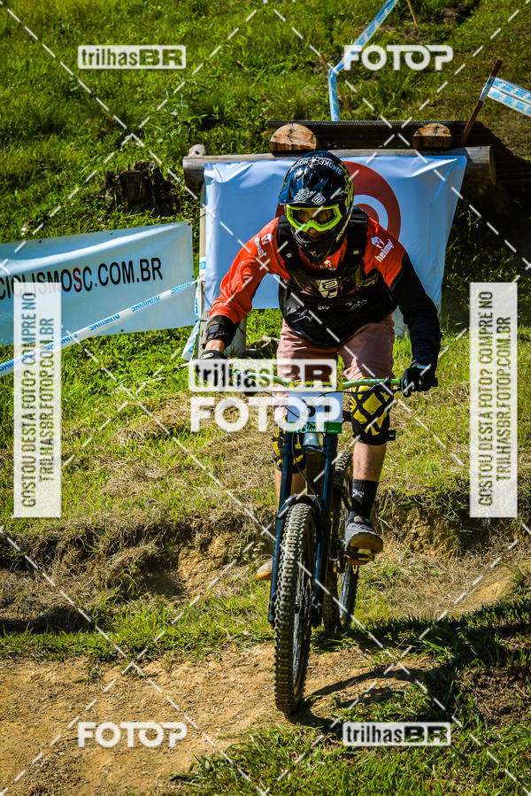 Buy your photos of the eventSul Brasileiro de Downhill on Fotop