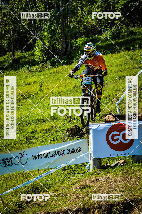 Buy your photos of the eventSul Brasileiro de Downhill on Fotop