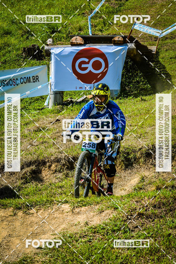 Buy your photos of the eventSul Brasileiro de Downhill on Fotop