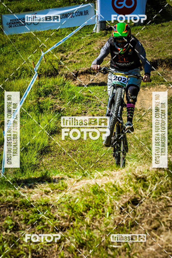 Buy your photos of the eventSul Brasileiro de Downhill on Fotop