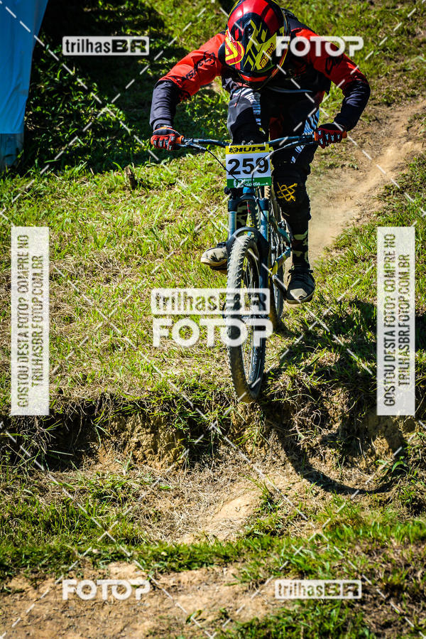 Buy your photos of the eventSul Brasileiro de Downhill on Fotop