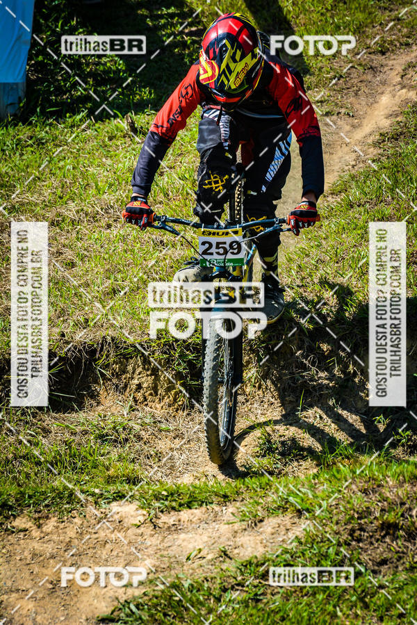 Buy your photos of the eventSul Brasileiro de Downhill on Fotop