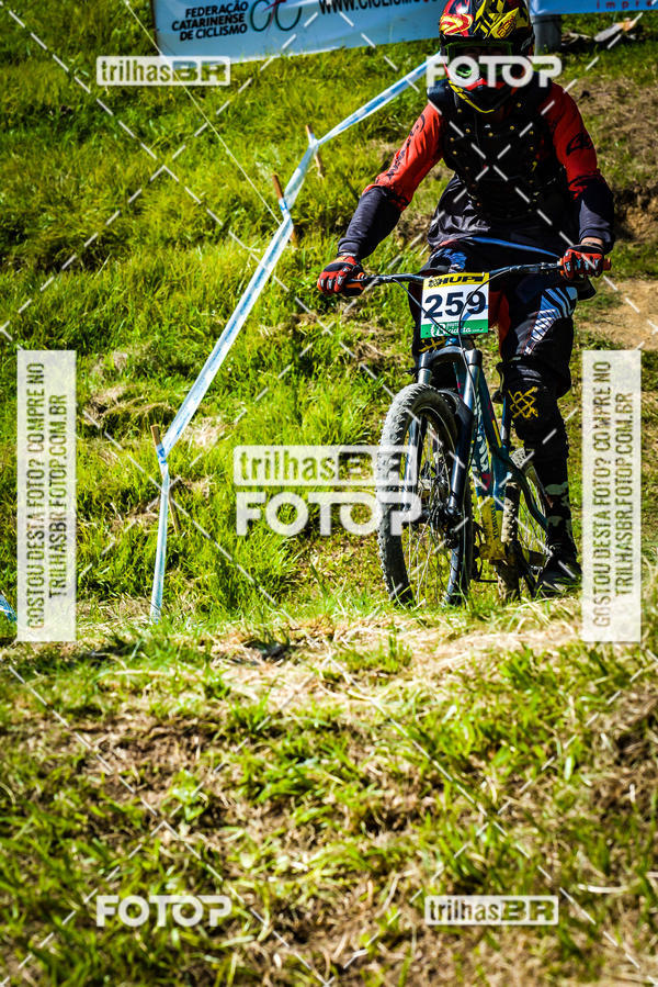 Buy your photos of the eventSul Brasileiro de Downhill on Fotop