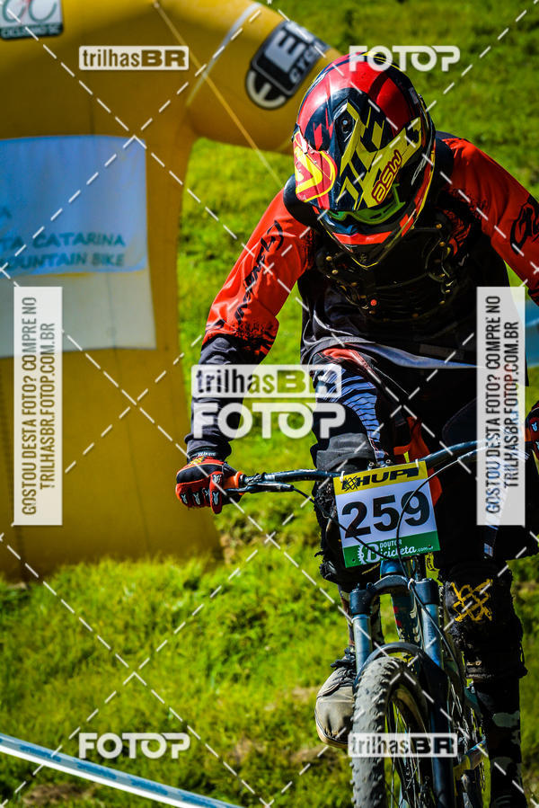 Buy your photos of the eventSul Brasileiro de Downhill on Fotop