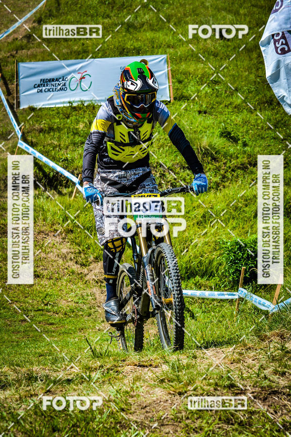 Buy your photos of the eventSul Brasileiro de Downhill on Fotop
